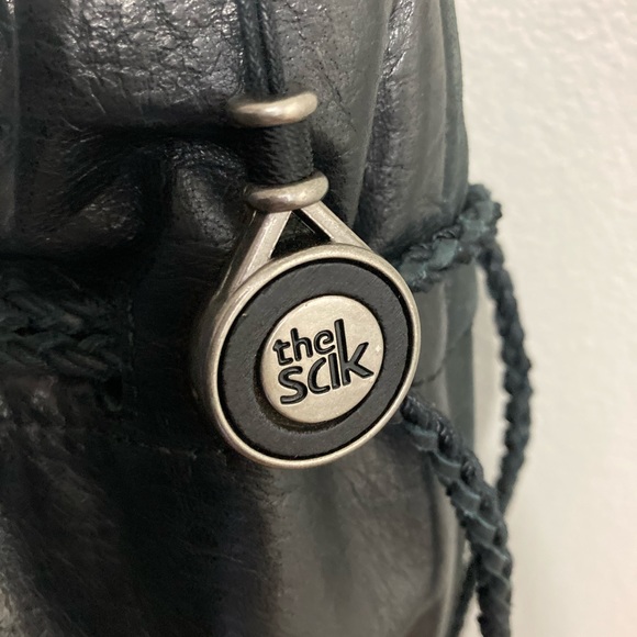 **SOLD** The Sak Drawstring Bucket Bag Black - Picture 4 of 8